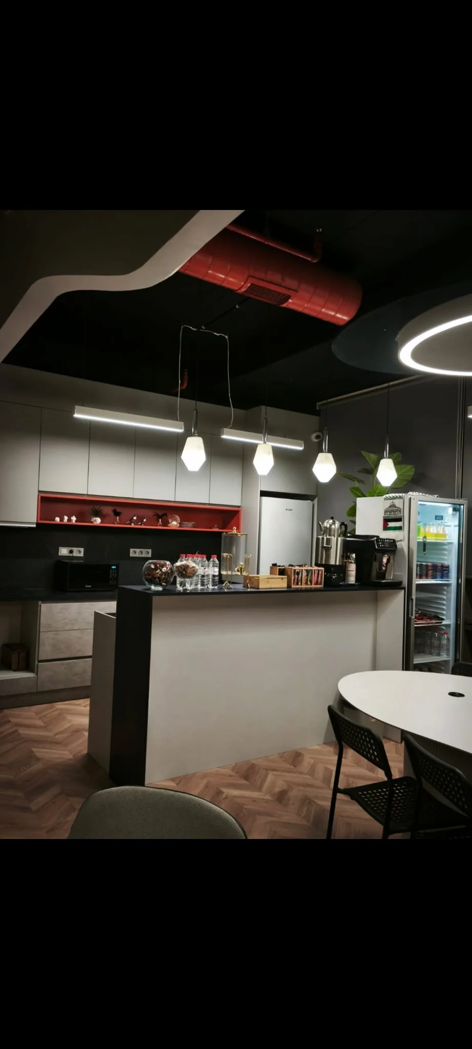 Woodworks özel üretim iç mekân uygulaması